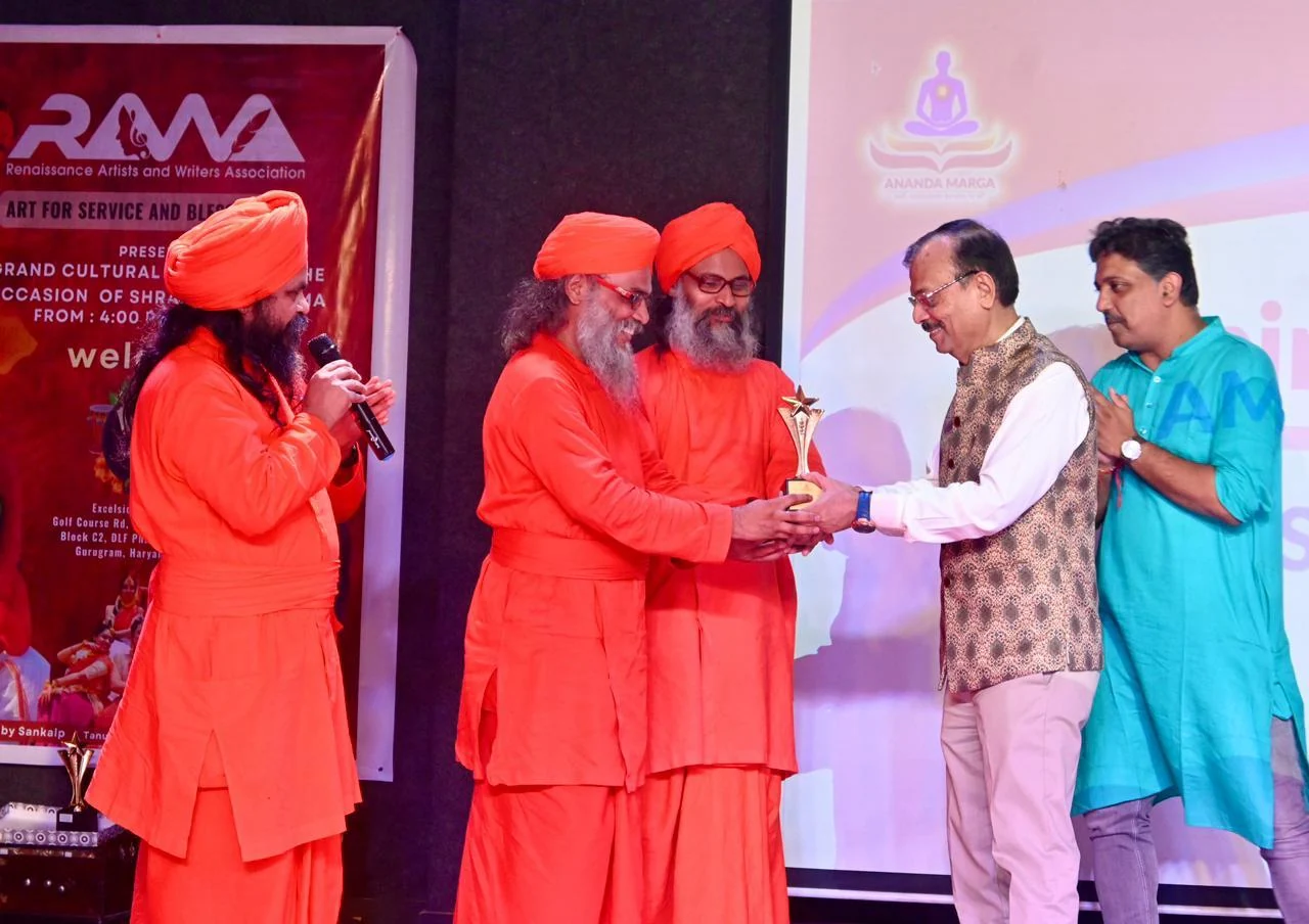 Presentation on stage at the Spiritual Festival in New Delhi